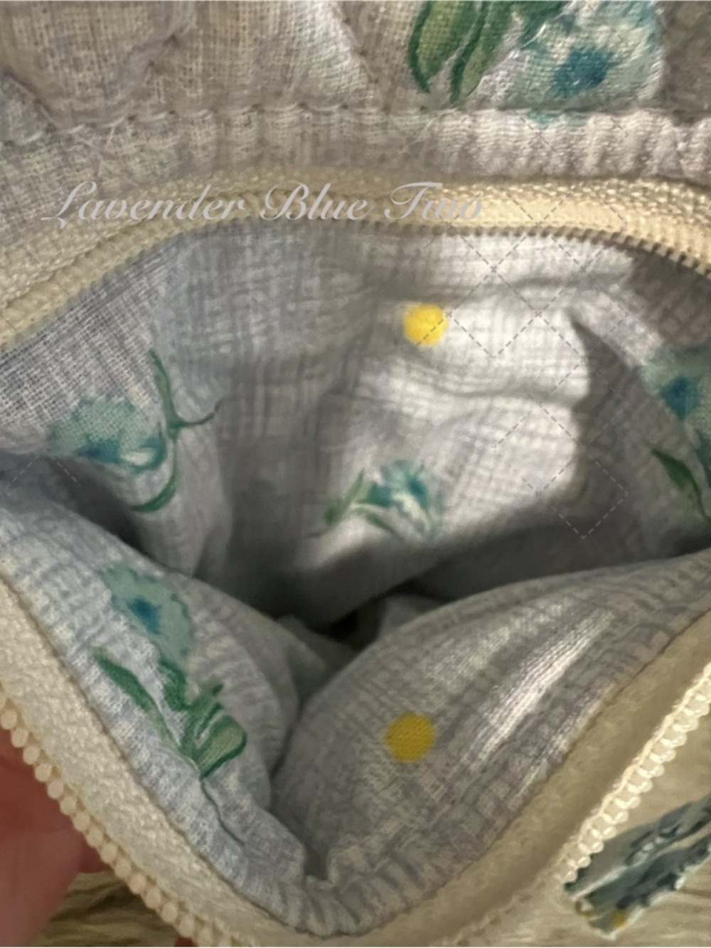 Vintage VERA BRADLEY Watercolor 1999 Mimi Flap Backpack Pastel. Green Floral - Picture 6 of 13